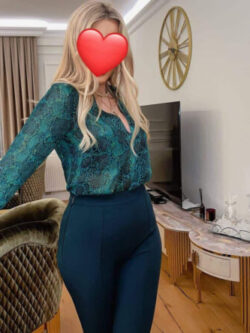 אסתי דתייה – אישה שמחזיקה באמונתה ובערכיה הדתיים